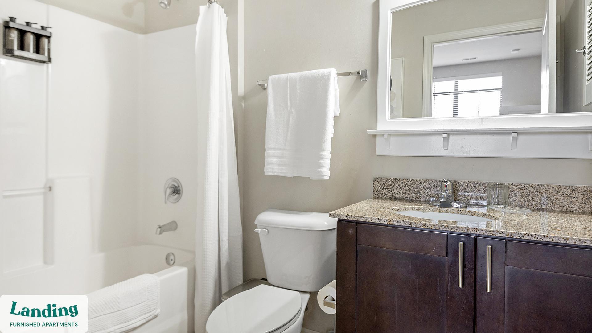 Building Photo - 4050 W Pine Blvd