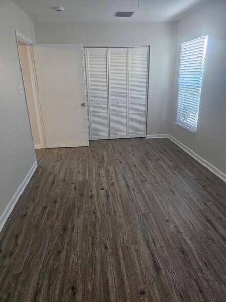 Building Photo - 271 Ridge Rd NW