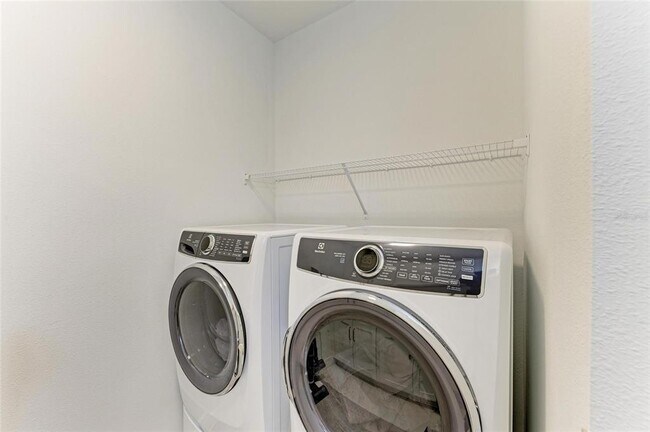 Building Photo - 4605 Sweet Retreat Run