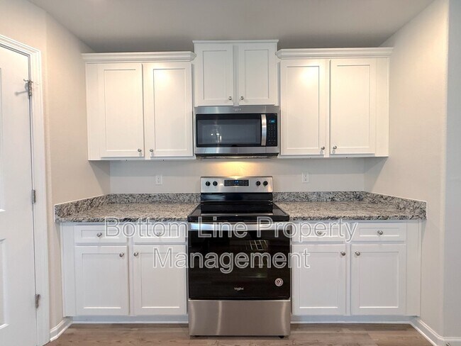 Building Photo - 180 Caffee Dr