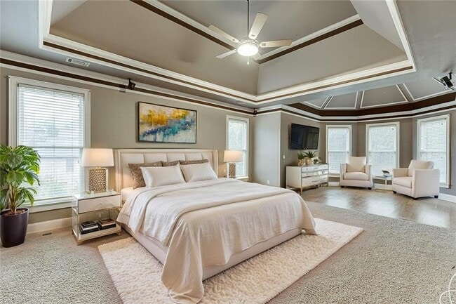 Building Photo - 940 Chateau Forest Rd