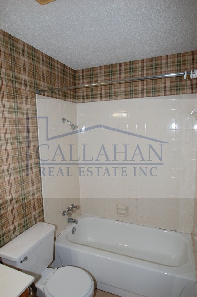 Building Photo - Sherwood 3 Bedroom Home