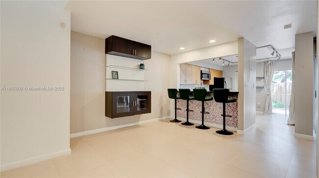 Building Photo - 10953 SW 75th St