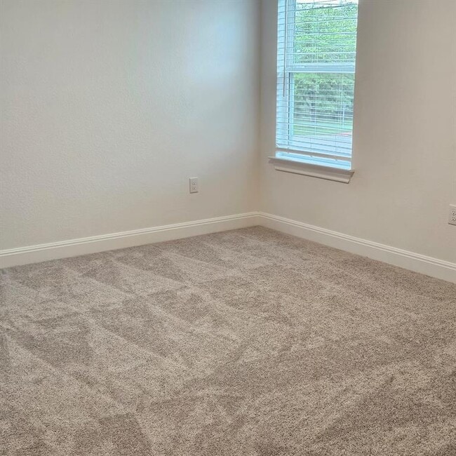 Building Photo - 10017 Milton Albert Way