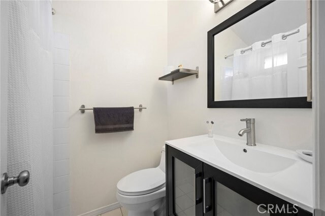 Building Photo - 13041 Moorpark St