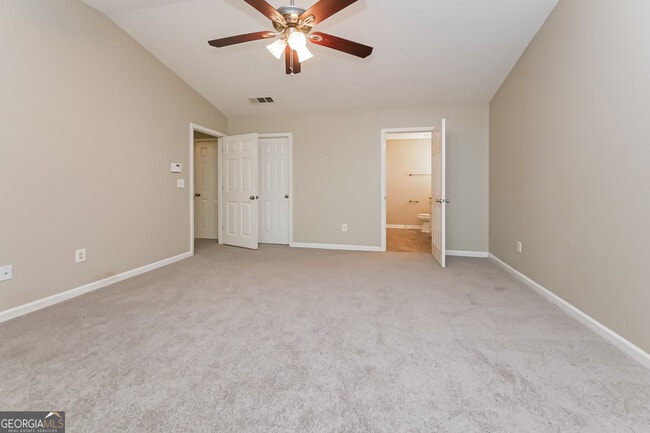 Building Photo - 7054 Merrywood Dr