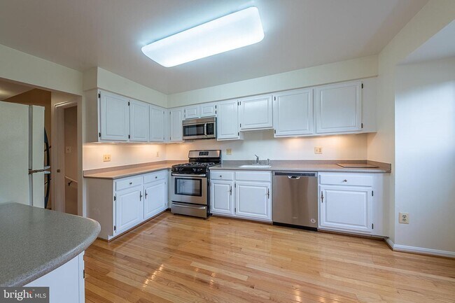 Building Photo - 3133 Windwood Farms Dr