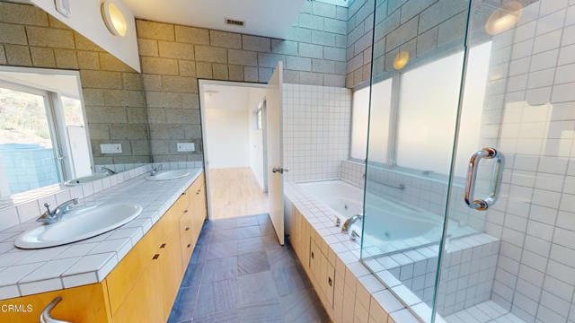 Building Photo - 1602 Woodglen Ln