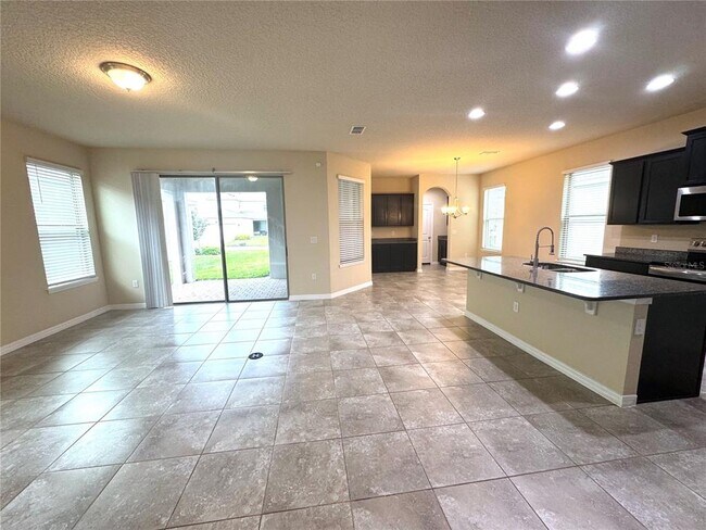 Building Photo - 10242 Sand Cay Dr