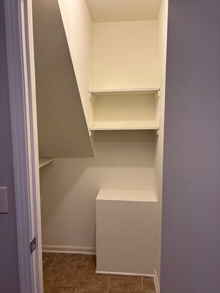 Building Photo - 646 Harpeth Bend Dr