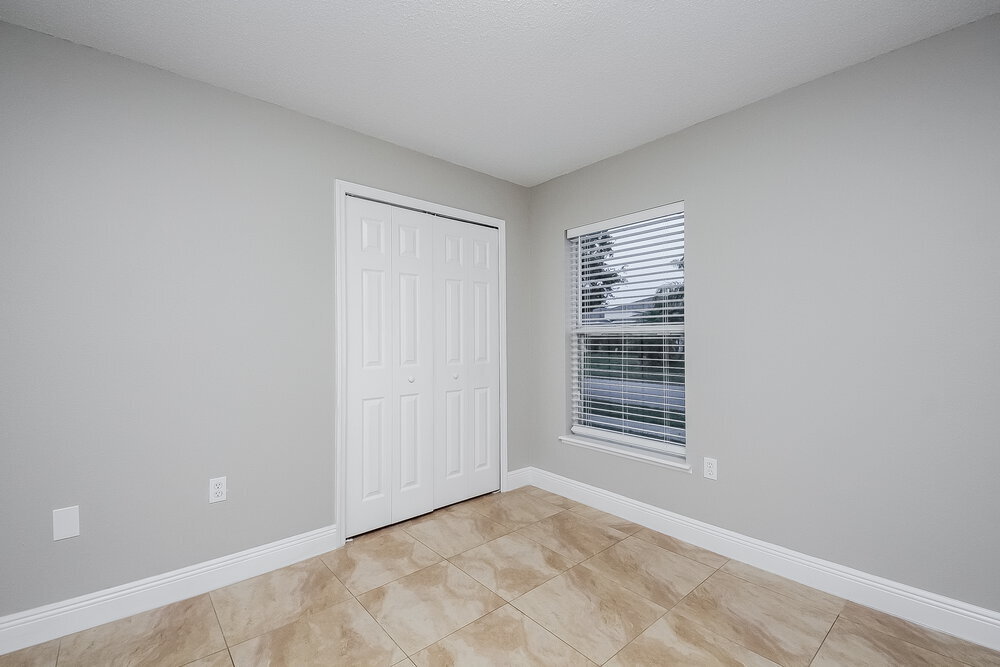 Building Photo - 457 Regal Downs Cir