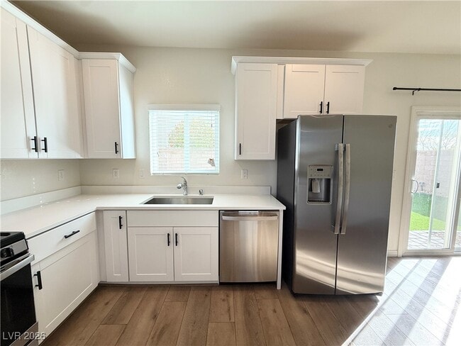 Building Photo - 5414 Enchanted Rose St