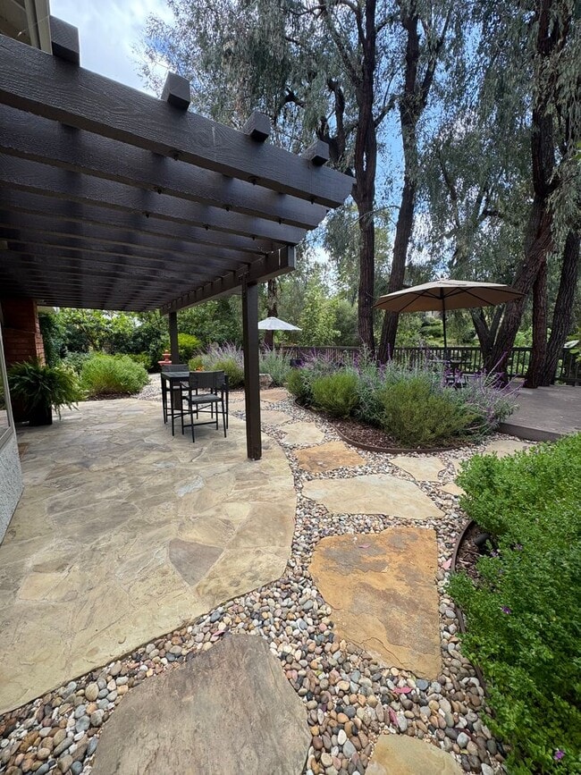 Building Photo - Charming Home with Lavender Gardens & Hot Tub Retreat