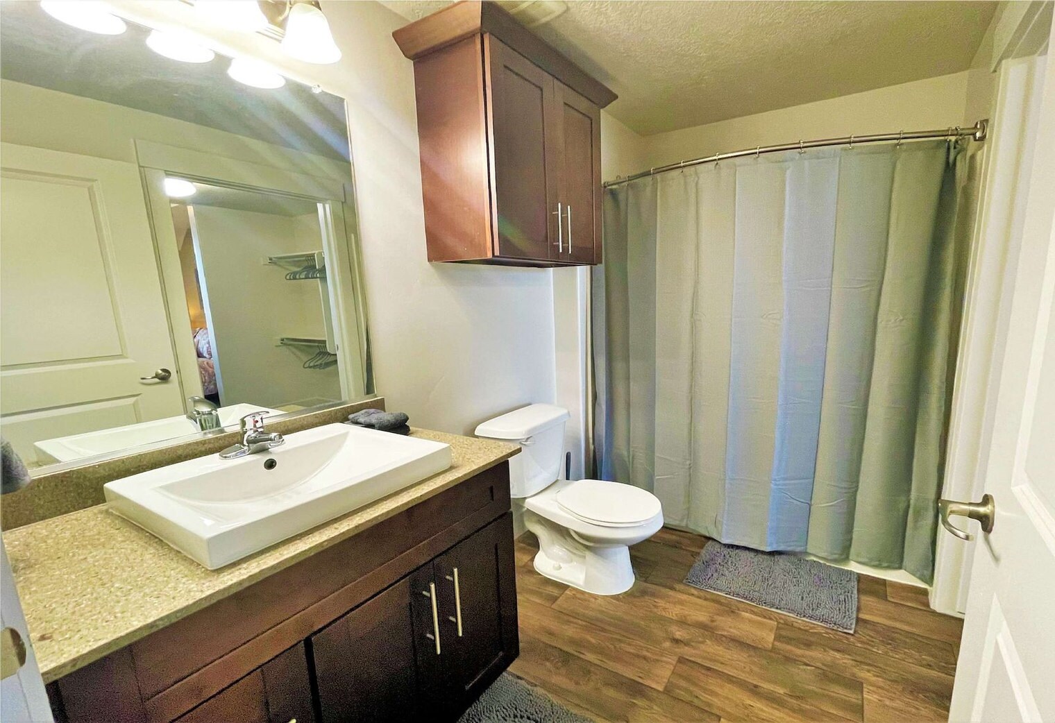 Building Photo - 460 E 400 S