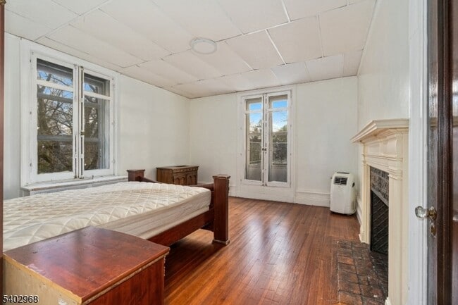 Building Photo - 229 Ballantine Pkwy