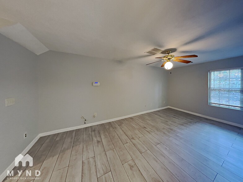 Building Photo - 1531 Eastern Sunrise Ln