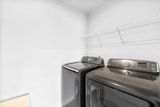 Building Photo - 7067 Waterwheel St SW