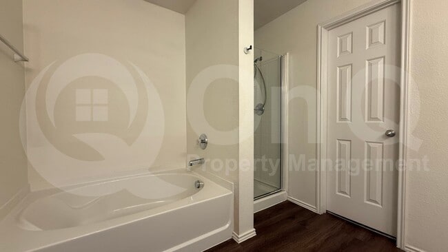 Building Photo - 616 Timberhaven Terrace