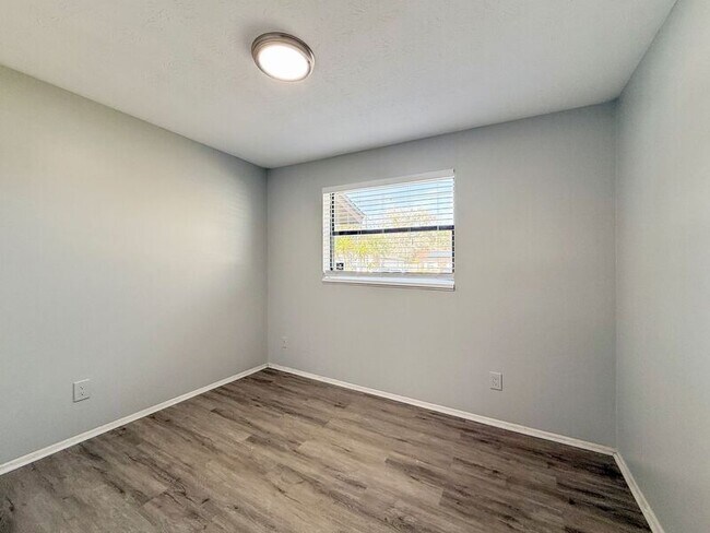 Building Photo - 7740 Arble Dr