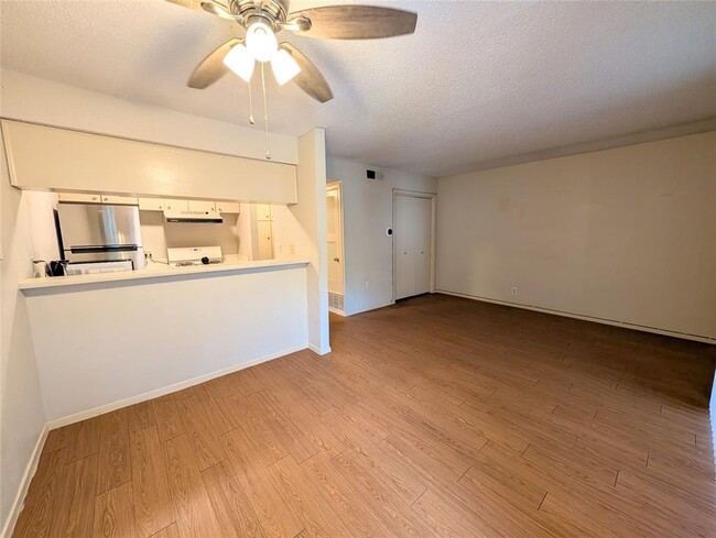 Building Photo - 7801 Shoal Creek Blvd