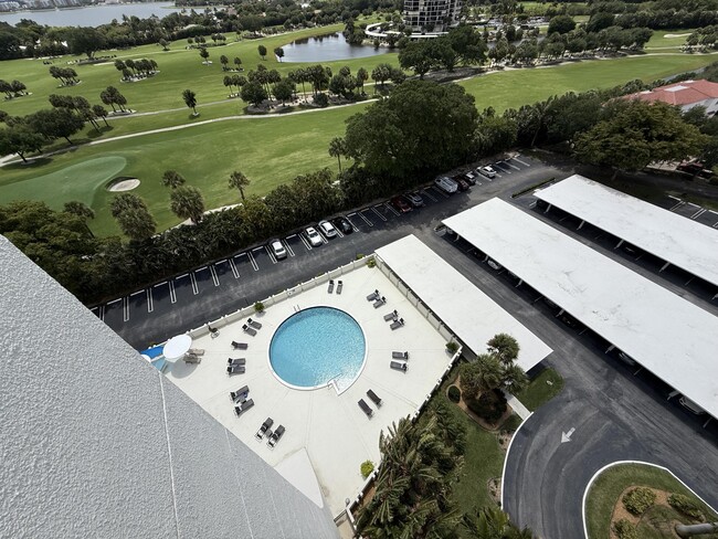 Building Photo - 2000 Presidential Way