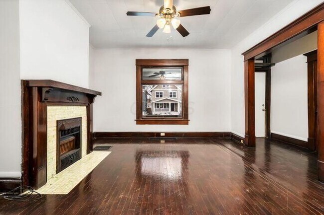 Building Photo - 888-890 Studer Ave