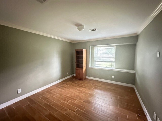 Building Photo - 9317 Lugary Dr