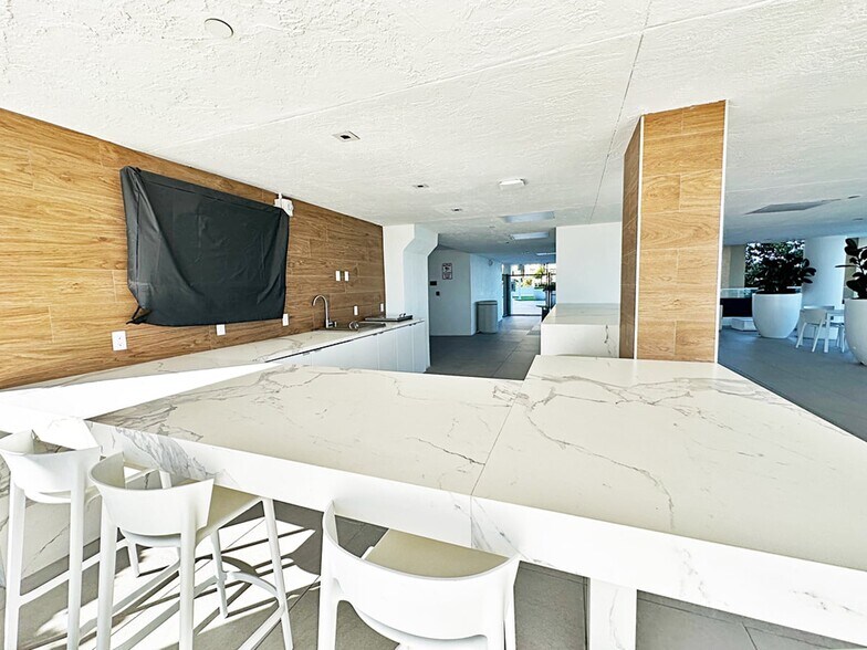 Building Photo - 770 Claughton Island Dr