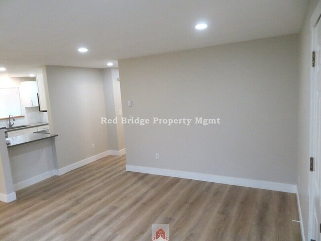 Building Photo - 4580 SW 196th Ave