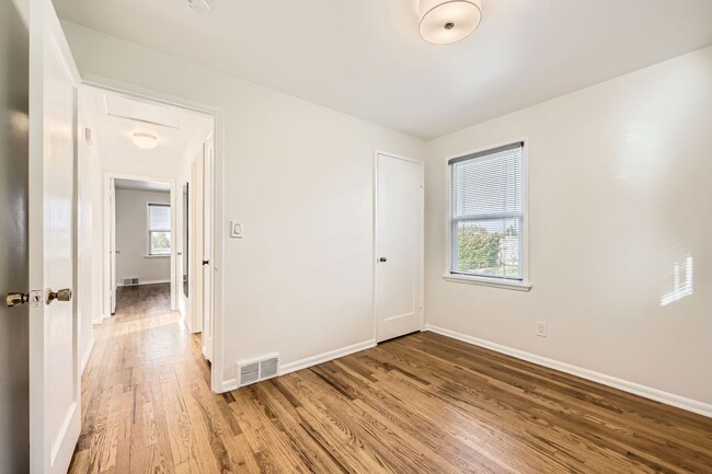 Building Photo - Newly Renovated 2 Bedroom in Fremont!!