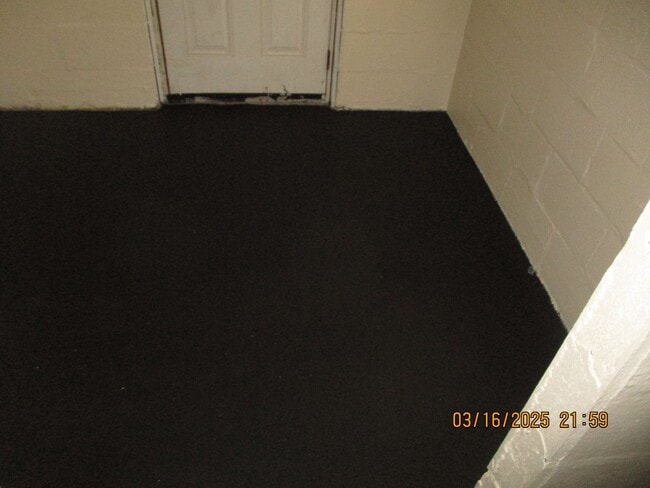 Building Photo - 520 Jefferies Ave