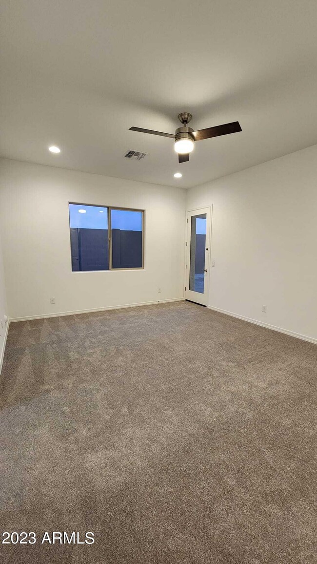 Building Photo - 14130 W El Cortez Pl