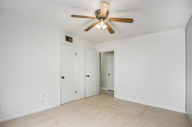 Building Photo - 5924 Walraven Cir