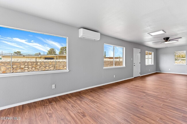 Building Photo - 17001 Darrington Rd