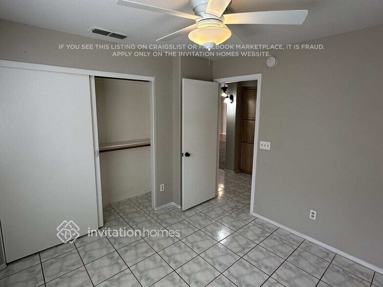 Building Photo - 12480 N 83rd Dr