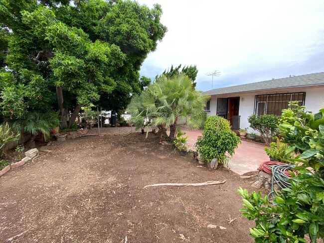 Primary Photo - 3BR/2BA Single-Family House