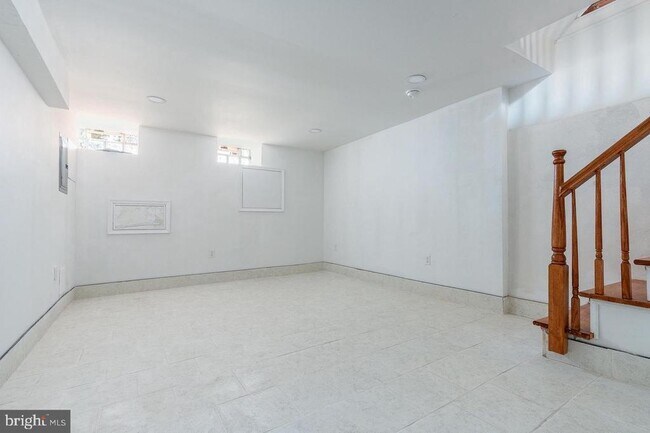 Building Photo - 3033 Coral St