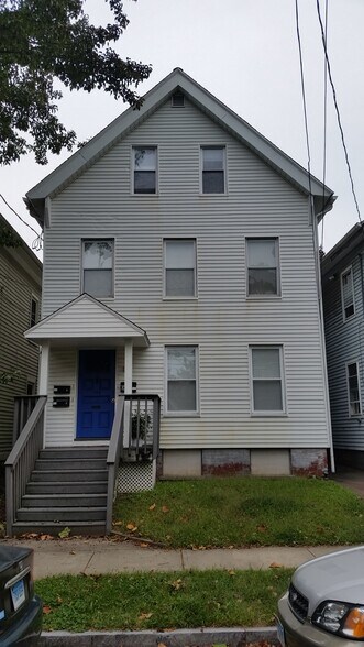 Building Photo - 104 Nash St