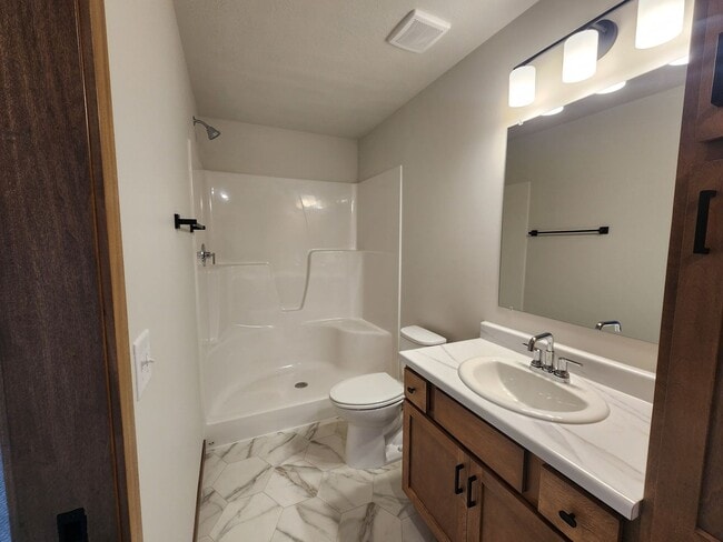 Building Photo - Brand new Townhome for rent!