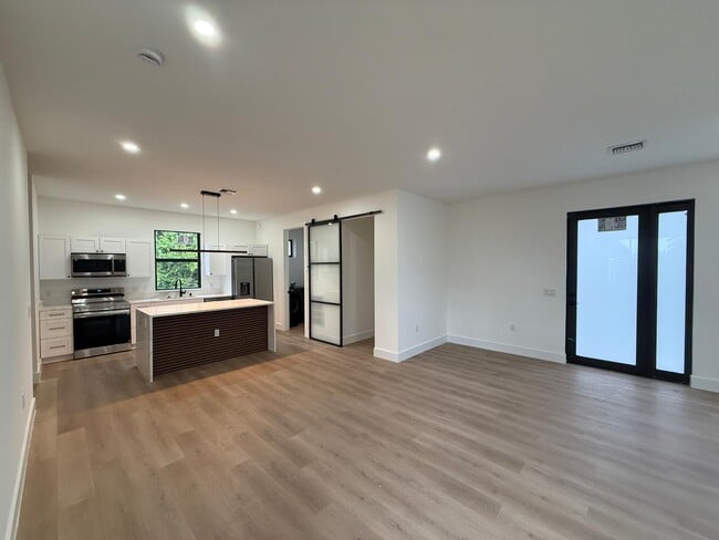 Building Photo - 1034 Alcalde St E