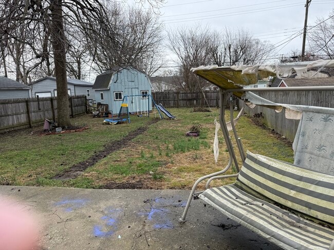 Building Photo - 1606 N Lindsay St