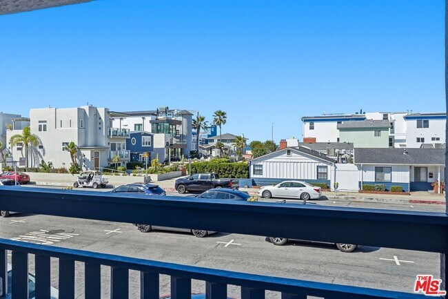 Building Photo - 320 Hermosa Ave