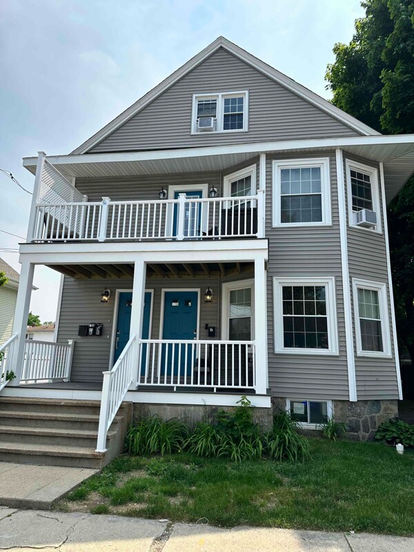 Building Photo - 17 Radcliffe Ave