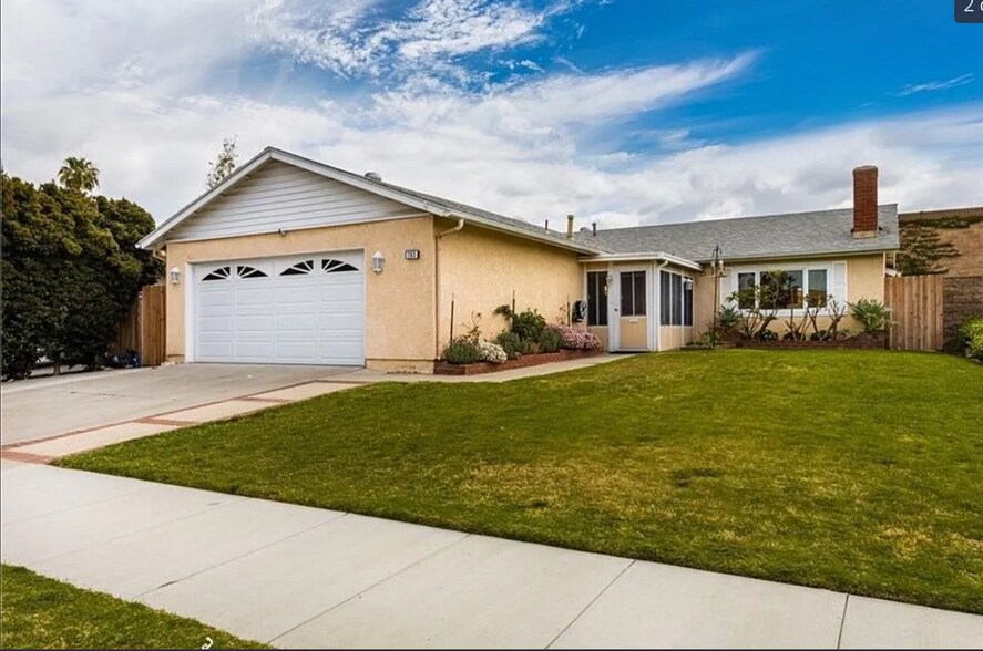 Building Photo - 283 N Highland St