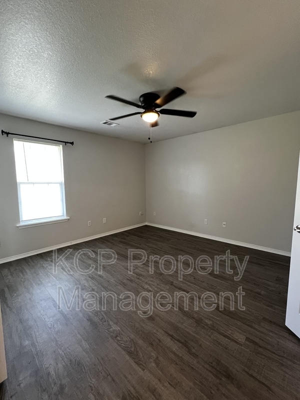 Building Photo - 5708 Whitney Cir