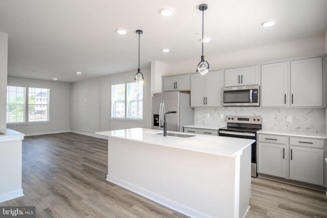 Building Photo - 442 Whirl Ln