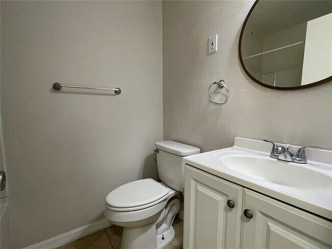 Building Photo - 1208 Carlton Ave