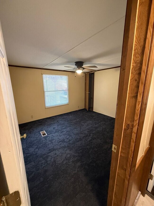 Building Photo - 14383 Yuma Rd