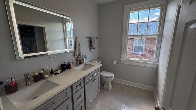 Building Photo - New Construction - 7BR for 2026 School Year!