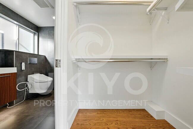 Building Photo - 4159 Midvale Ave